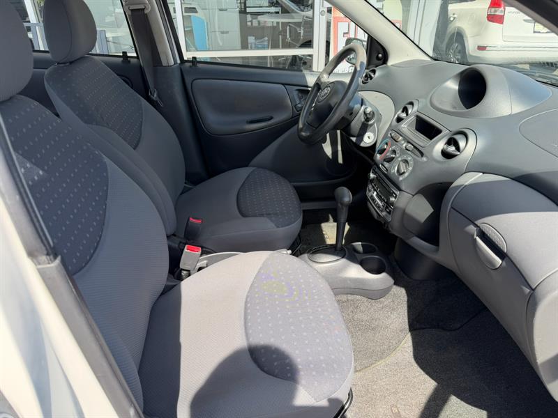 toyota Echo 2004 - 11
