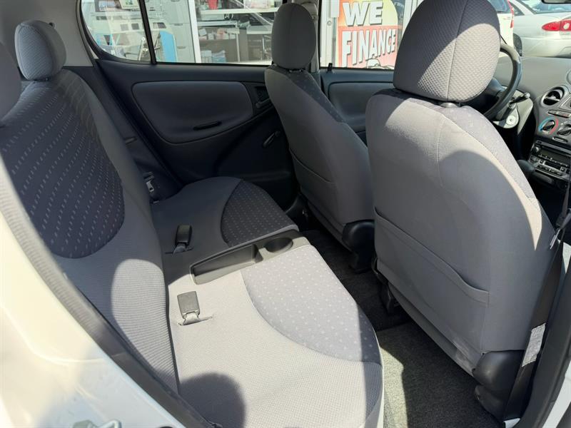 toyota Echo 2004 - 12
