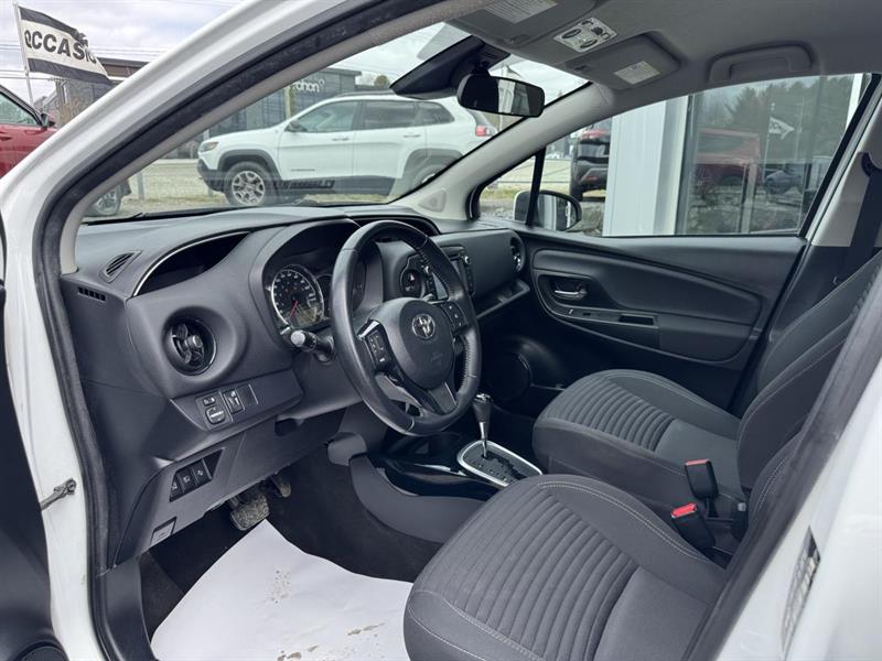 toyota Yaris Hatchback 2018 - 14