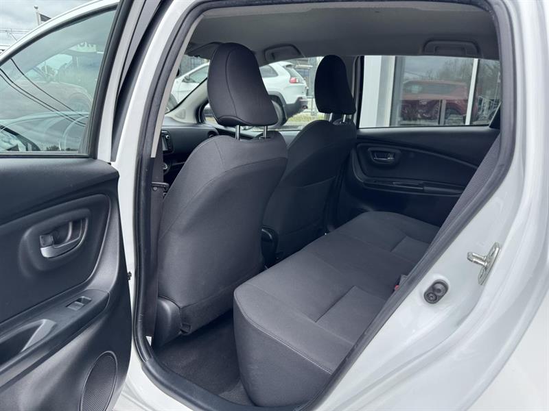 toyota Yaris Hatchback 2018 - 21