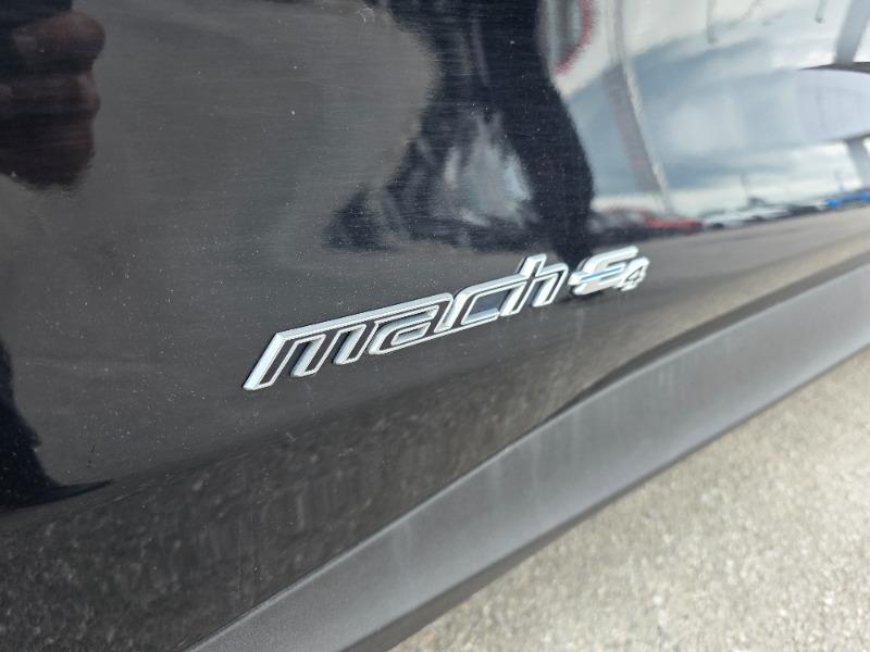 ford Mustang Mach-E 2023 - 12