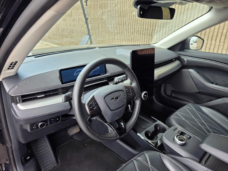 ford Mustang Mach-E 2023 - 16