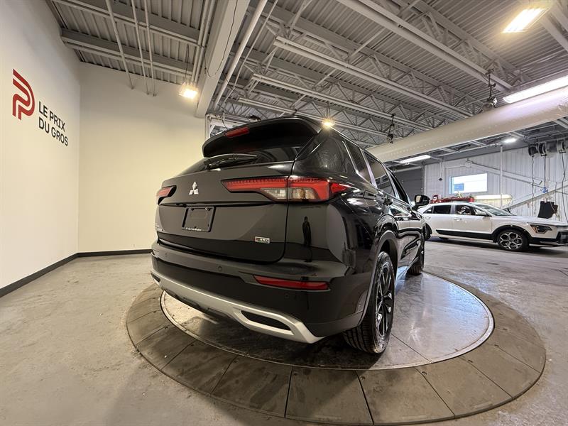 mitsubishi Outlander 2023 - 3