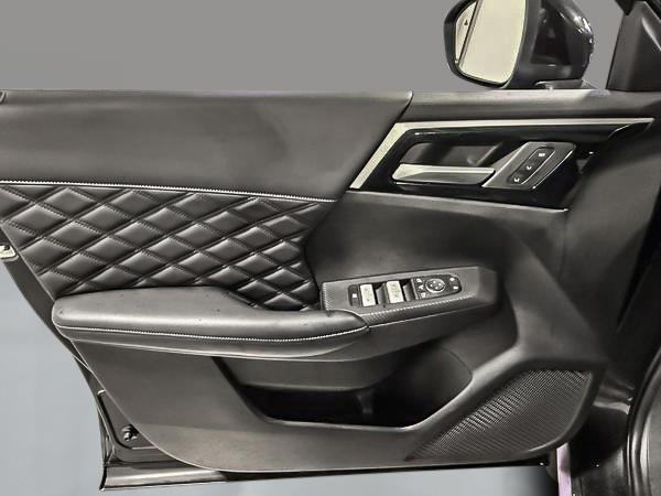 mitsubishi Outlander 2023 - 12
