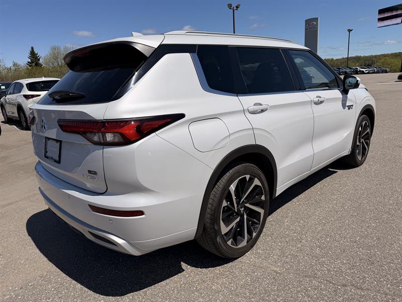 mitsubishi Outlander rechargeable 2023 - 7