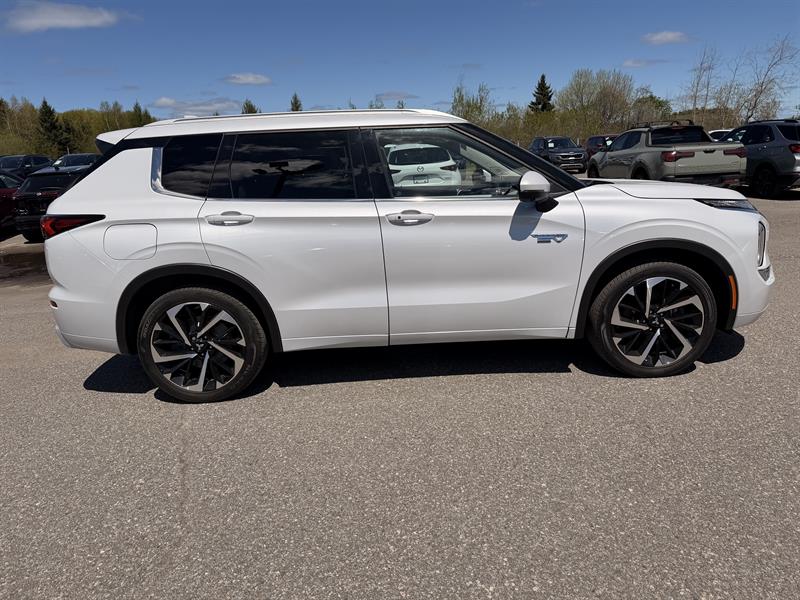 mitsubishi Outlander rechargeable 2023 - 8