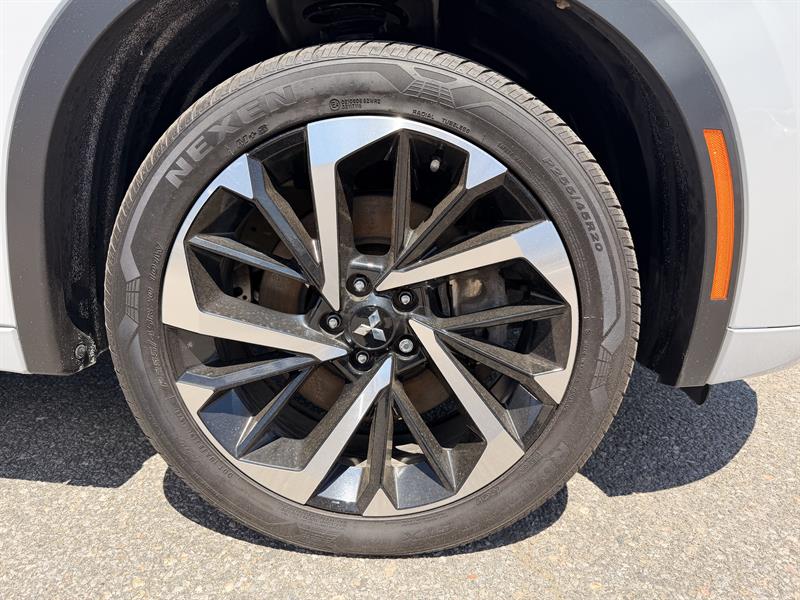mitsubishi Outlander rechargeable 2023 - 10