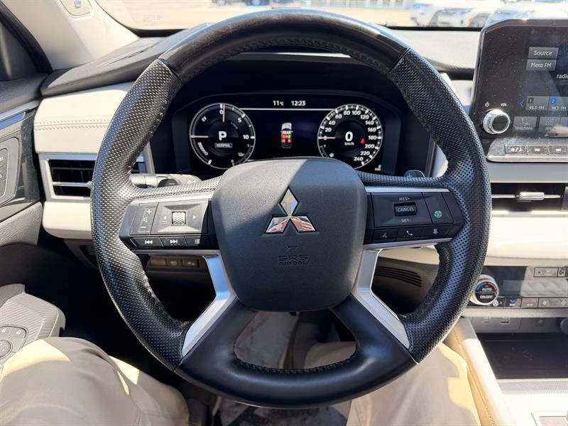 mitsubishi Outlander rechargeable 2023 - 17