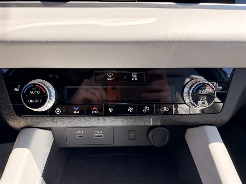 mitsubishi Outlander rechargeable 2023 - 25