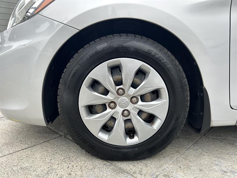 hyundai Accent 2015 - 24