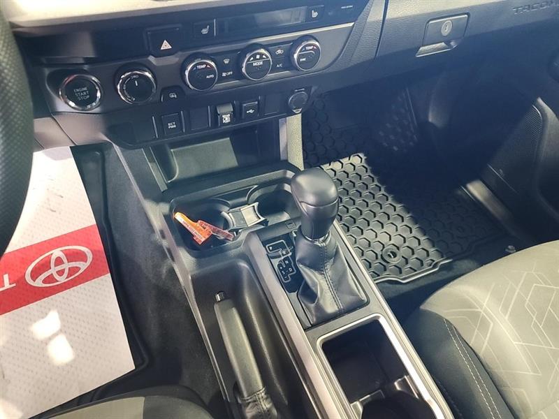 toyota Tacoma 2023 - 13