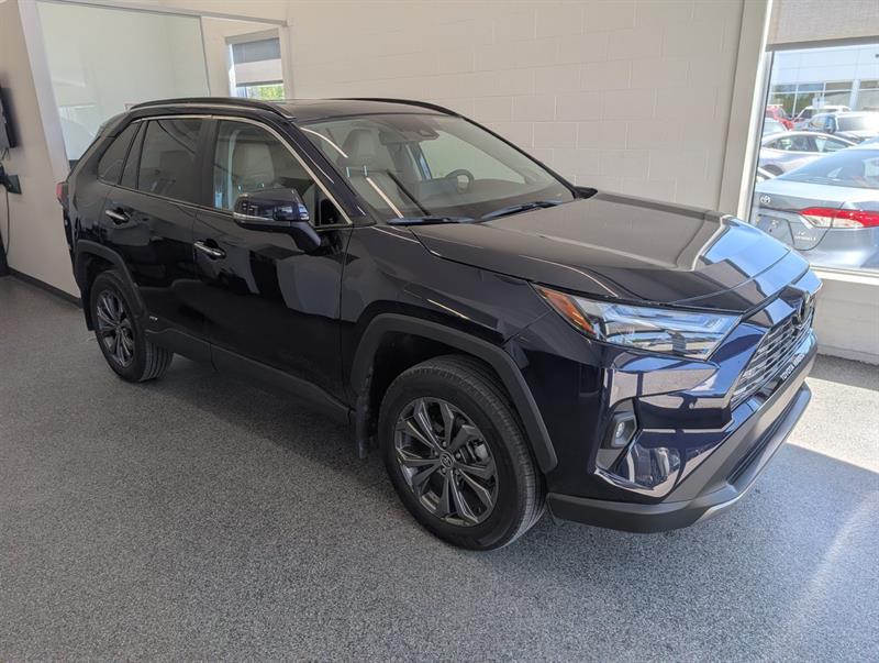 toyota RAV4 Hybrid 2025
