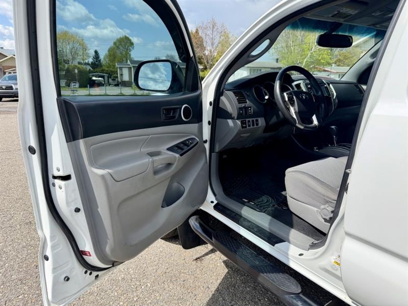 toyota Tacoma 2015 - 11