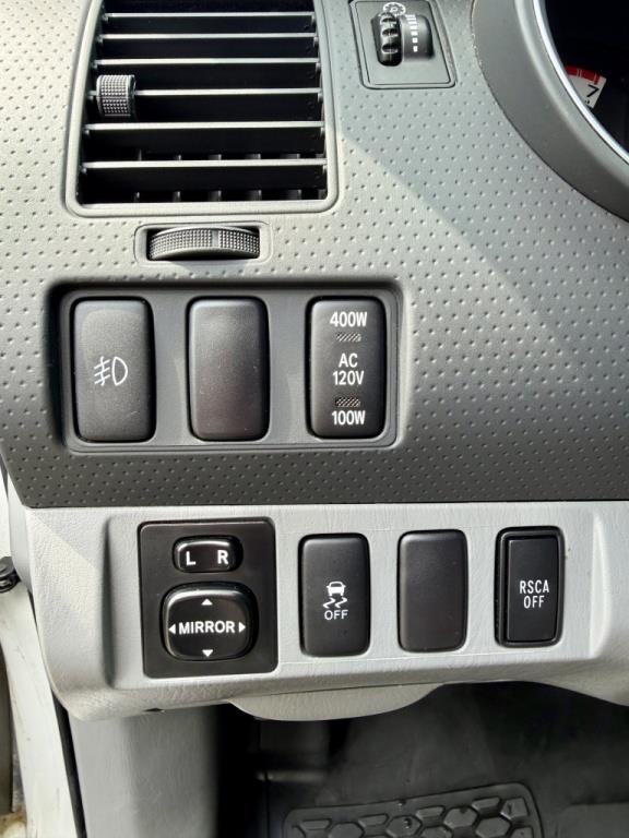 toyota Tacoma 2015 - 13