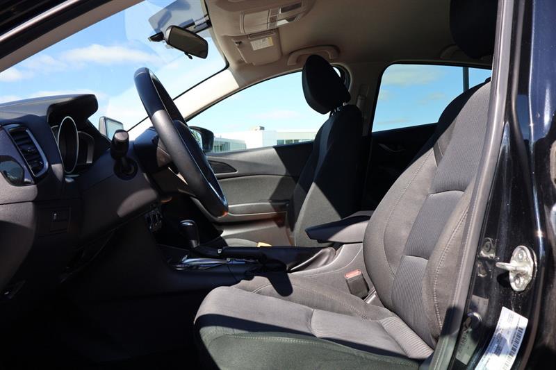 mazda Mazda3 2016 - 11