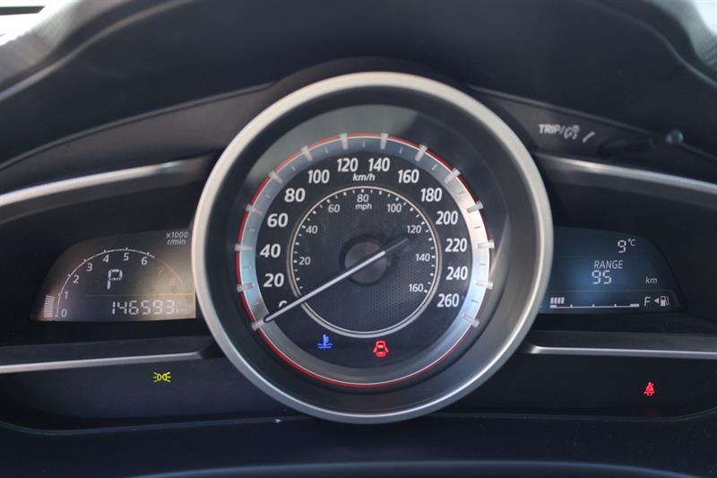 mazda Mazda3 2016 - 17