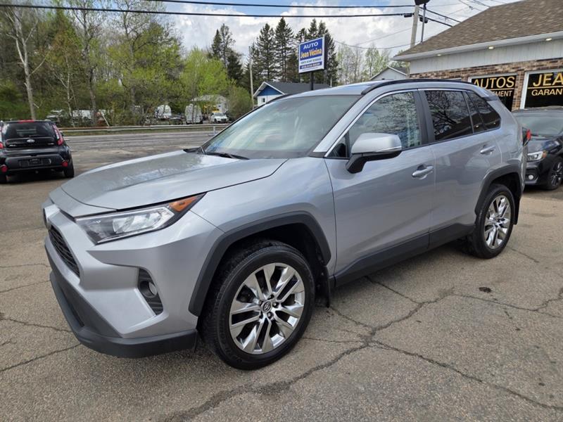 toyota RAV4 2021