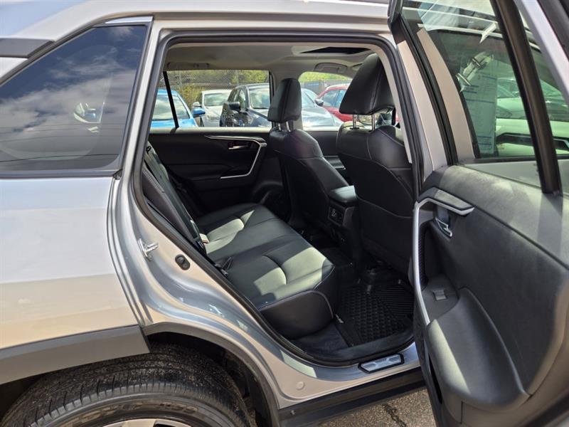 toyota RAV4 2021 - 17
