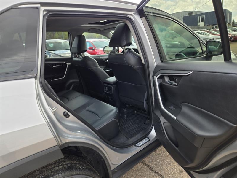 toyota RAV4 2021 - 24