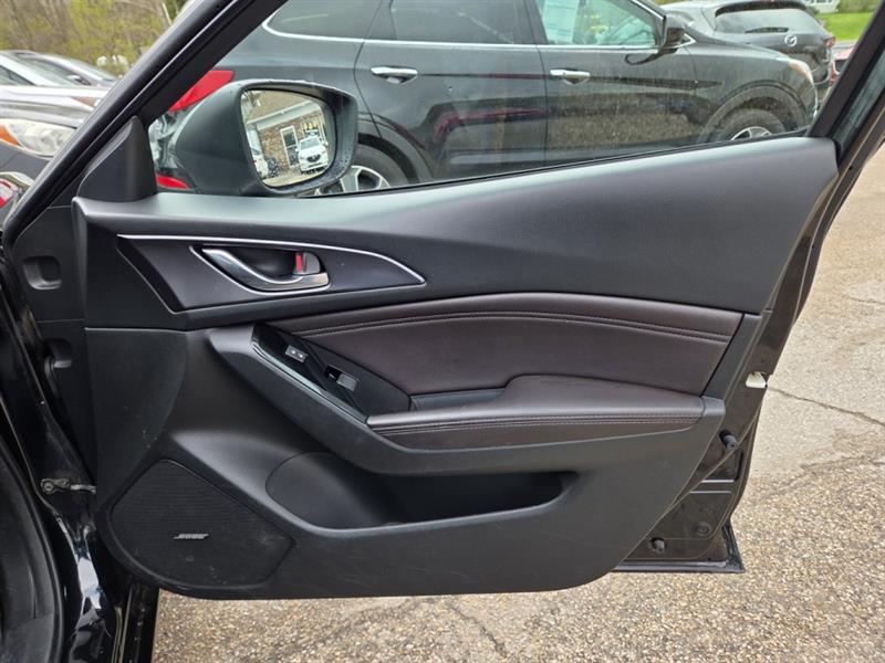 mazda Mazda3 Sport 2018 - 27