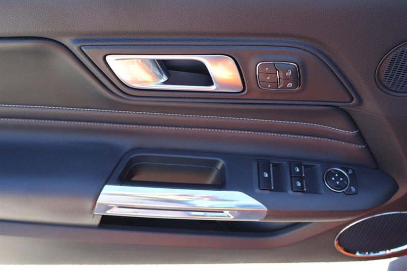 ford Mustang 2020 - 26