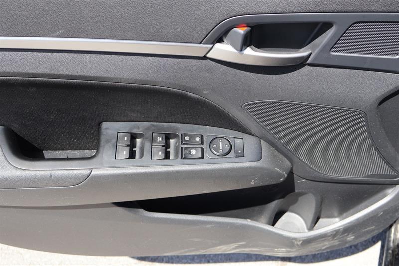 hyundai Elantra 2020 - 19