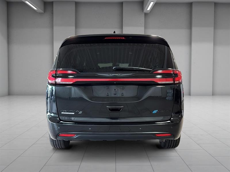 chrysler Pacifica Hybrid 2023 - 6