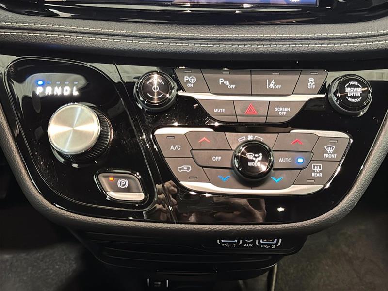 chrysler Pacifica Hybrid 2023 - 21