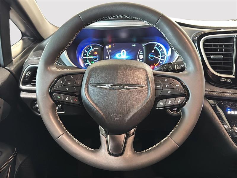 chrysler Pacifica Hybrid 2023 - 27