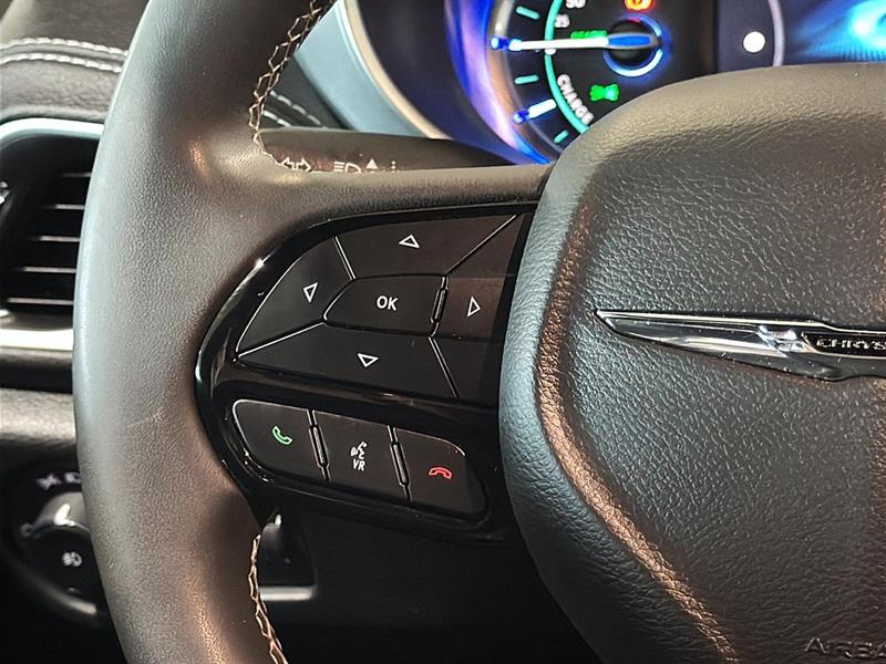 chrysler Pacifica Hybrid 2023 - 28