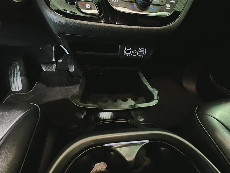 chrysler Pacifica Hybrid 2023 - 33