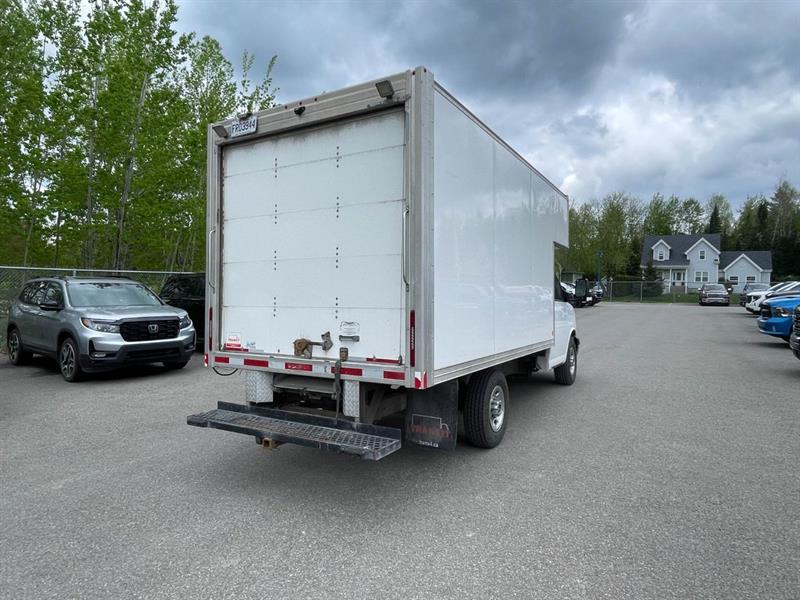 gmc Savana Commercial Cutaway 2021 - 8