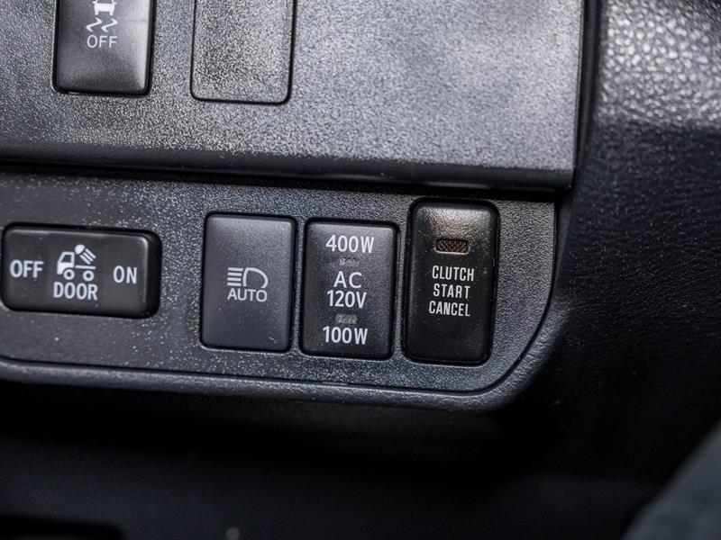 toyota Tacoma 2022 - 27