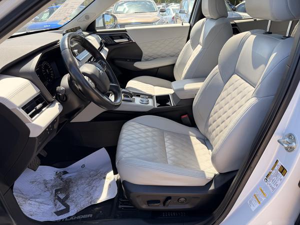mitsubishi Outlander PHEV 2023 - 13