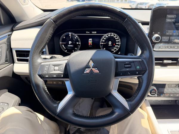 mitsubishi Outlander PHEV 2023 - 17