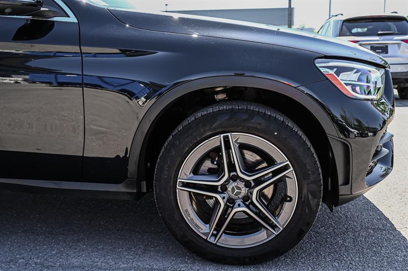 mercedes-benz GLC300 2022 - 12