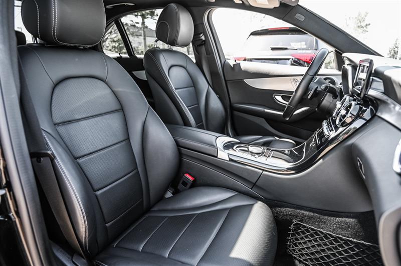 mercedes-benz C300 2020 - 25