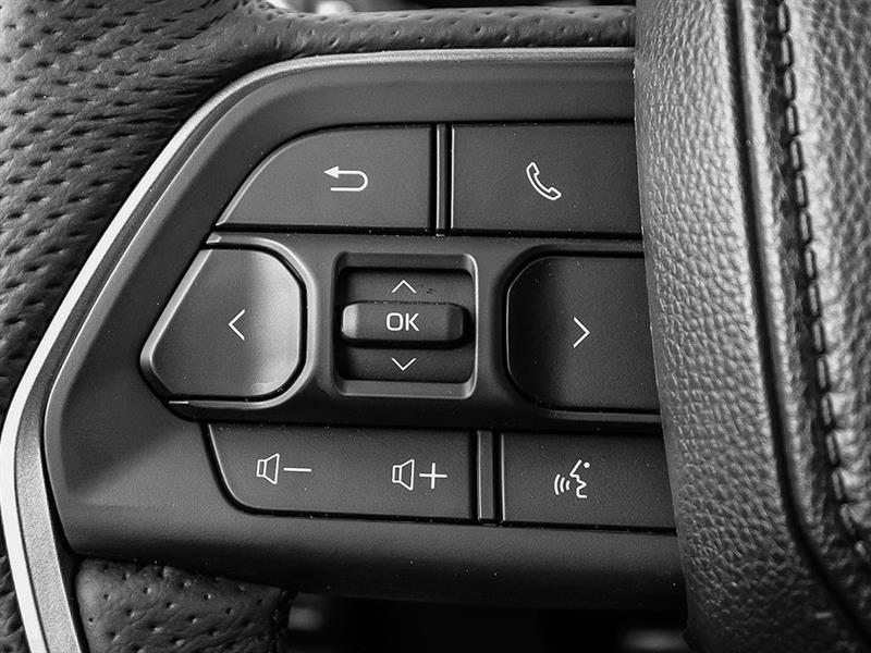 toyota TACOMA HYBRID 2025 - 12