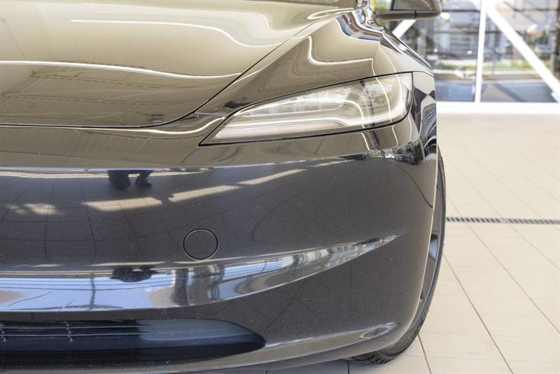 tesla Model 3 2024 - 3