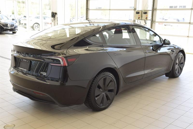tesla Model 3 2024 - 6