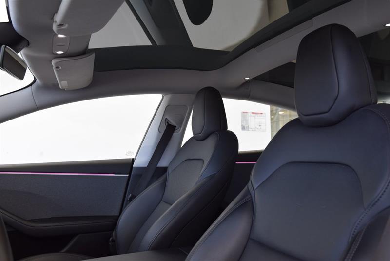 tesla Model 3 2024 - 24