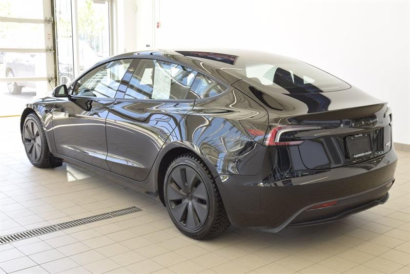 tesla Model 3 2024 - 27