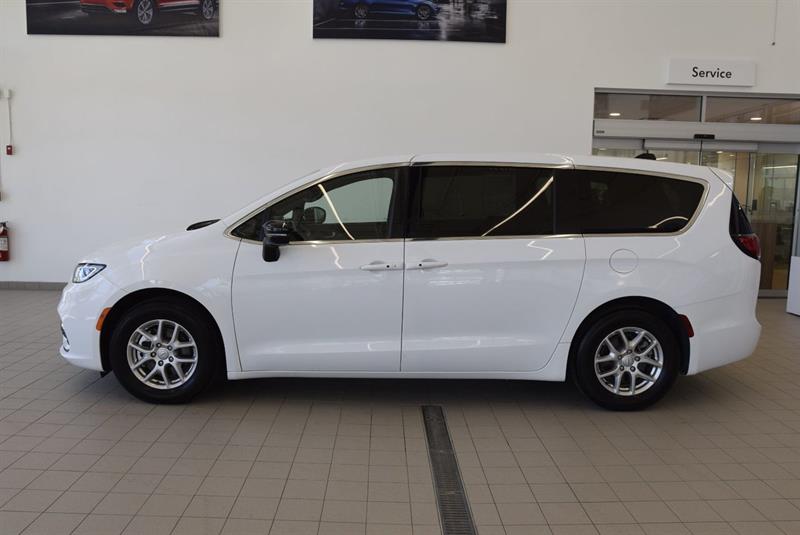 chrysler Pacifica 2025 - 5