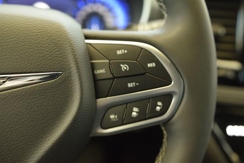 chrysler Pacifica 2025 - 15