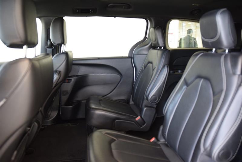 chrysler Pacifica 2025 - 17