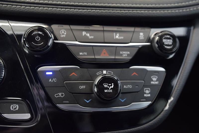 chrysler Pacifica 2025 - 21