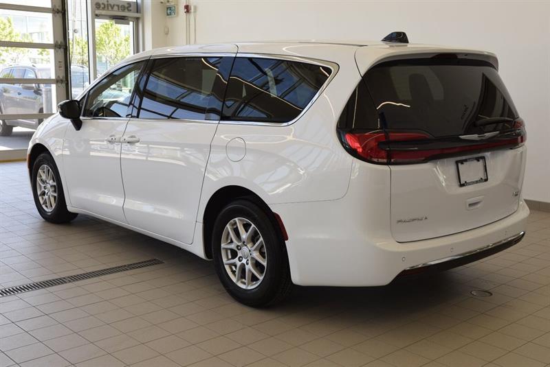 chrysler Pacifica 2025 - 31