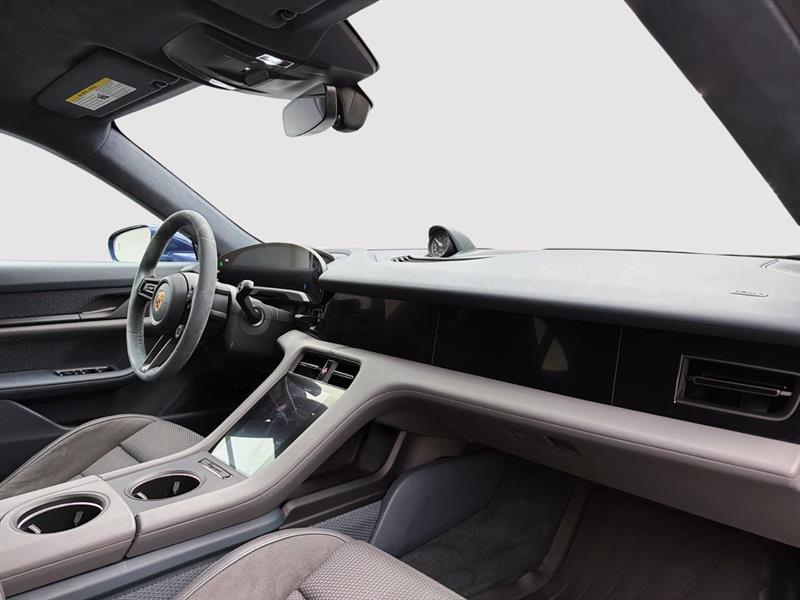 porsche Taycan 2024 - 24
