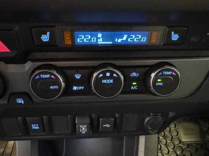 toyota Tacoma 2023 - 26