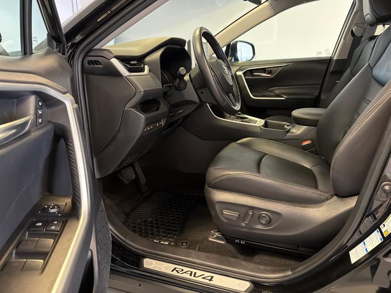 toyota RAV4 2022 - 16